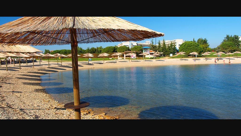 Ivni Apartmani Novigrad Istria Exterior foto